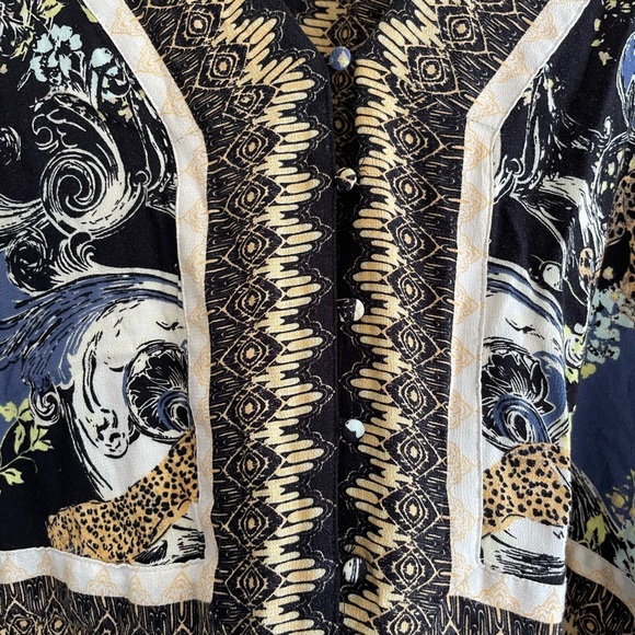 Free People catch me if you can cheetah boho long sleeve v neck size XS - Picture 5 of 9